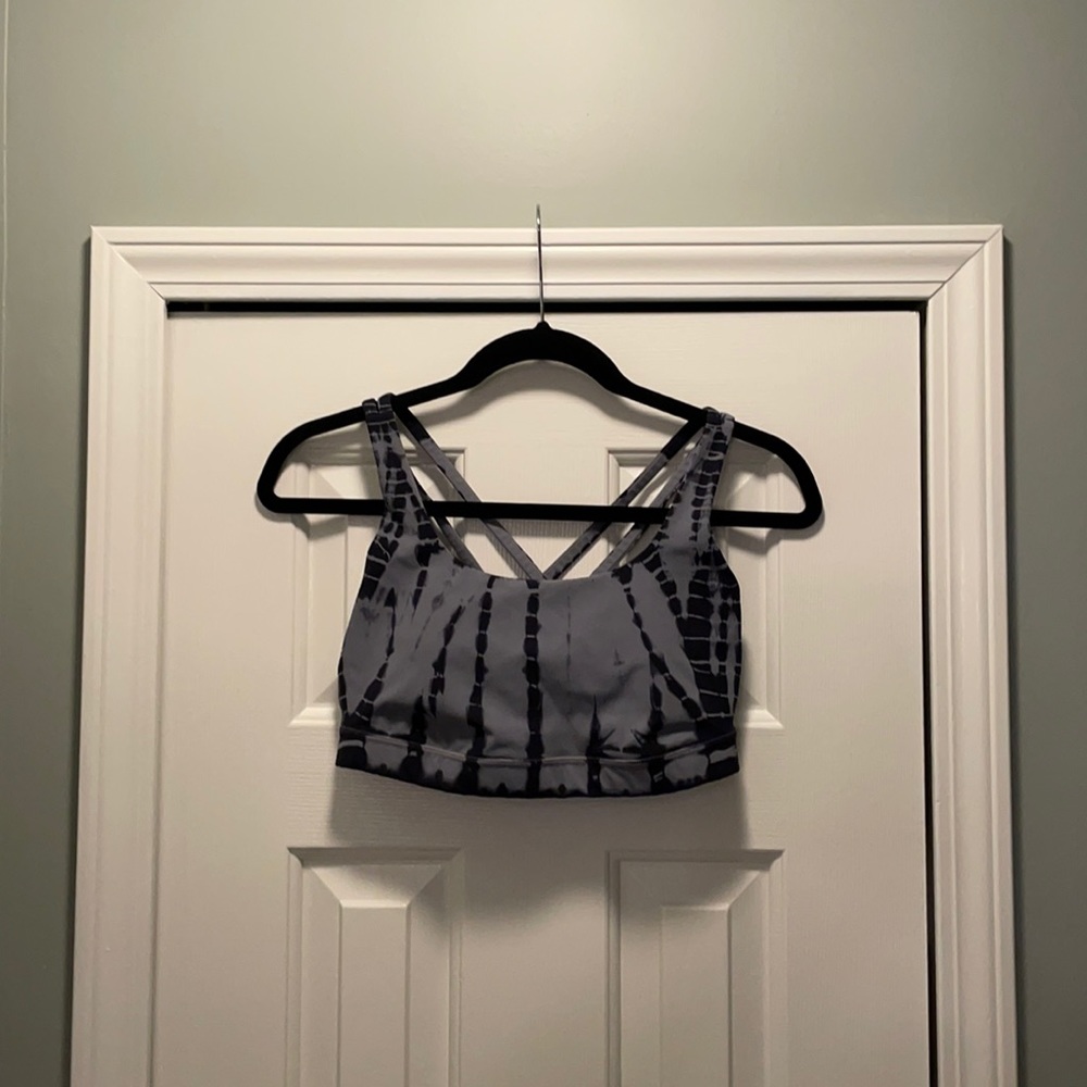 Lululemon Free to be Serene Bra